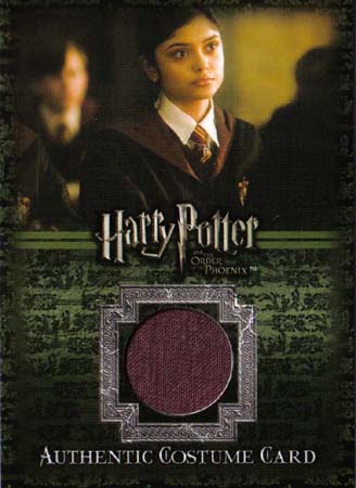 ootp_c15_gryffindor_robes_543-760.jpg