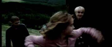 poau_harry_flying_buckbeak_124-900_cell.jpg